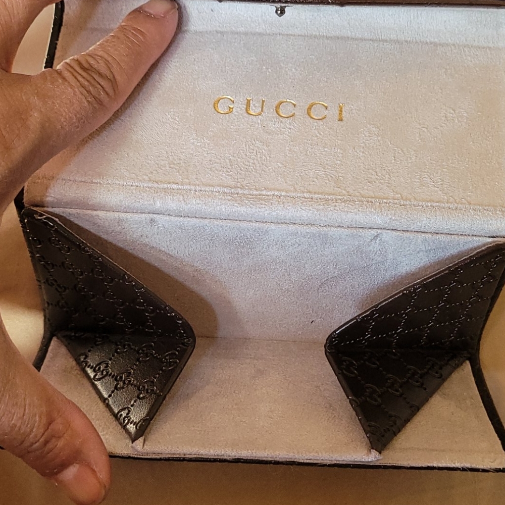 Gucci case - Picture 4 of 4